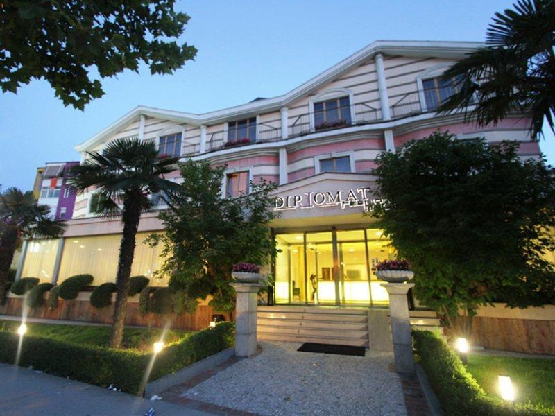 Diplomat Hotel & Spa Tirana Exterior foto